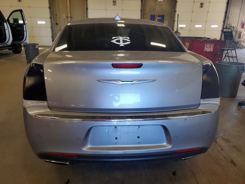 2017 CHRYSLER 300 LIMITED 6