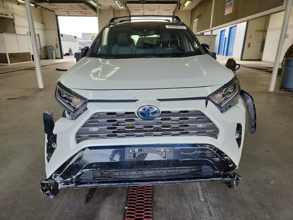 2021 TOYOTA RAV4 XSE 5