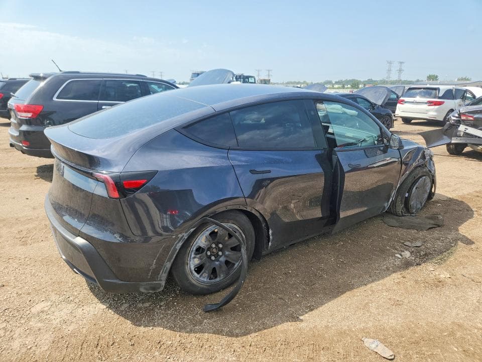 2026 TESLA MODEL Y 3