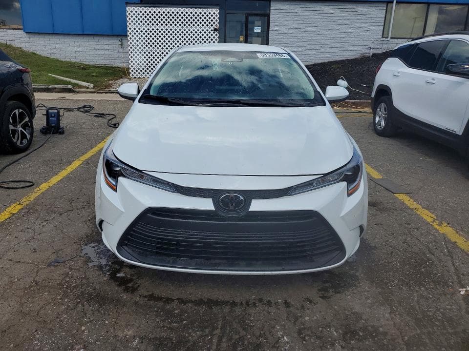 2026 TOYOTA COROLLA LE 5