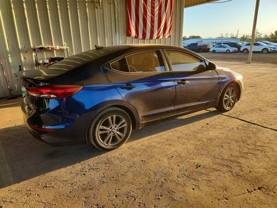 2017 HYUNDAI ELANTRA SE 3