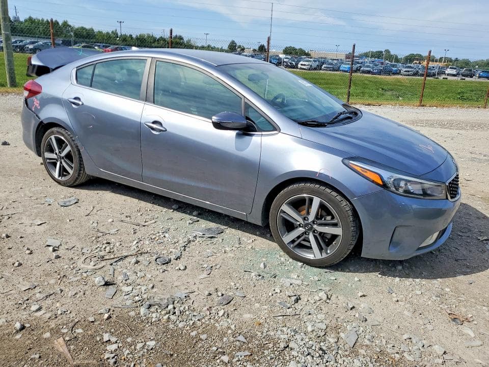 2017 KIA FORTE EX 4