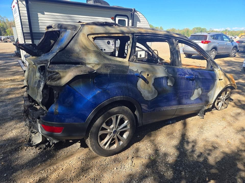 2017 FORD ESCAPE SE 3