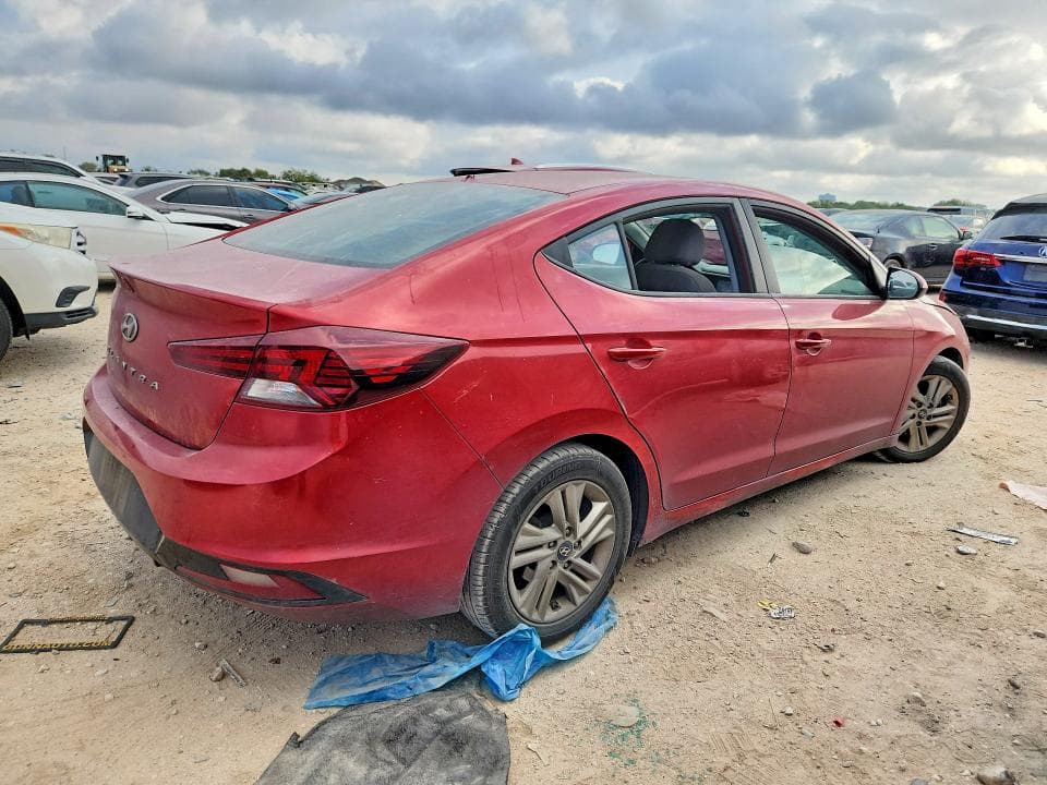 2019 HYUNDAI ELANTRA SEL 3