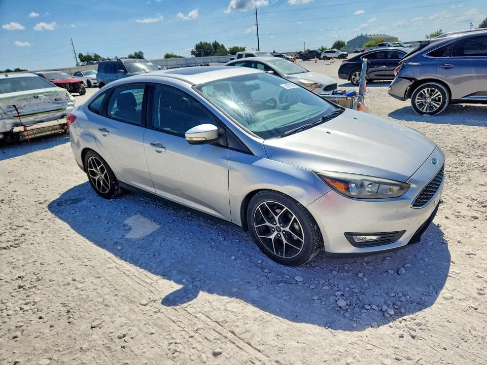 2018 FORD FOCUS SEL 4