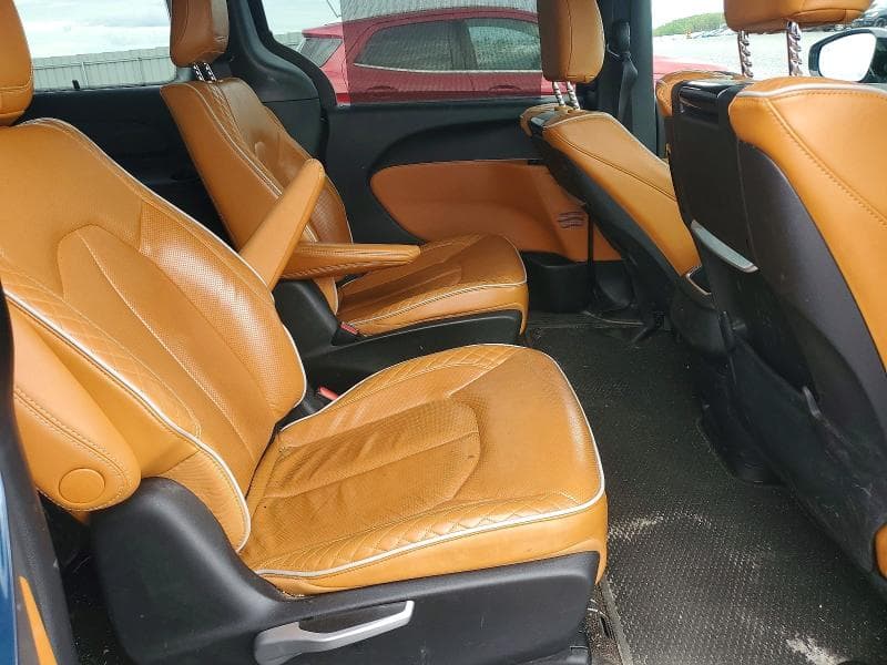 2023 CHRYSLER PACIFICA HYBRID PINNACLE 11