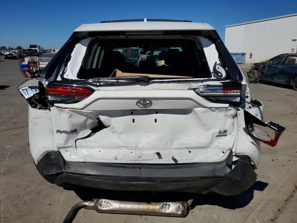 2019 TOYOTA RAV4 LE 6