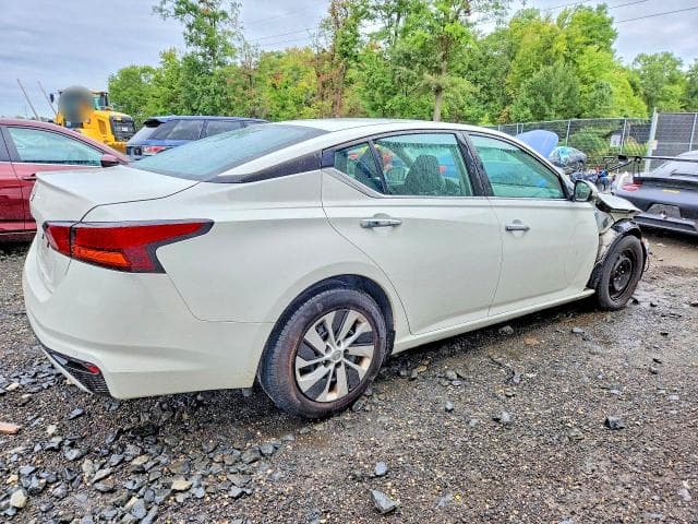 2023 NISSAN ALTIMA S 3