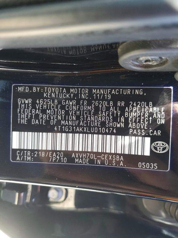 2020 TOYOTA CAMRY SE 12