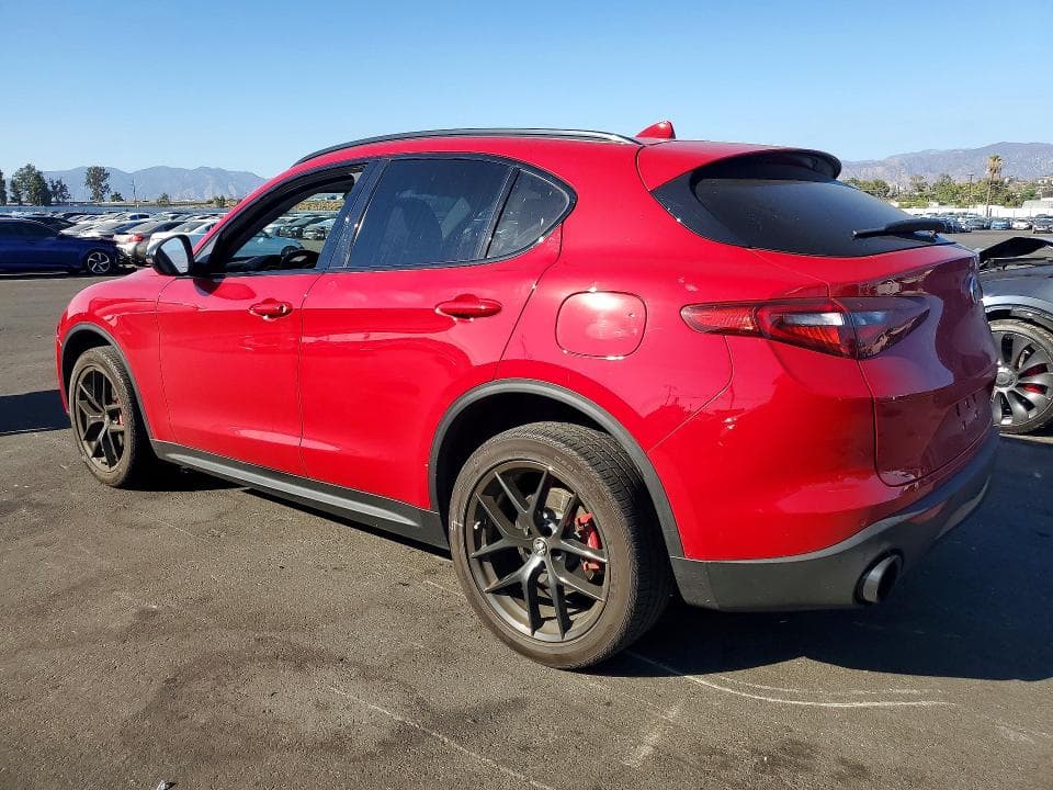 2020 ALFA ROMEO STELVIO 2