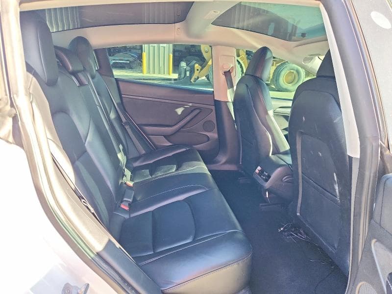 2022 TESLA MODEL 3 10