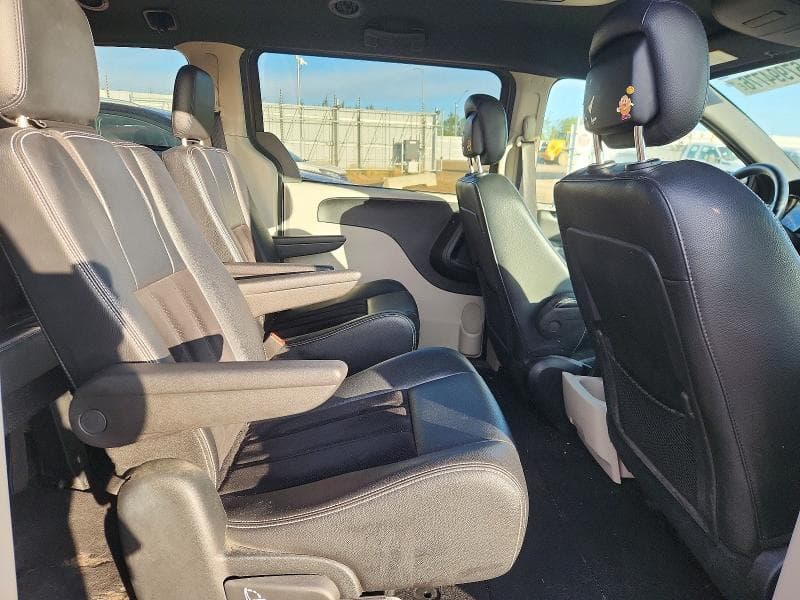 2017 DODGE GRAND CARAVAN SE 11
