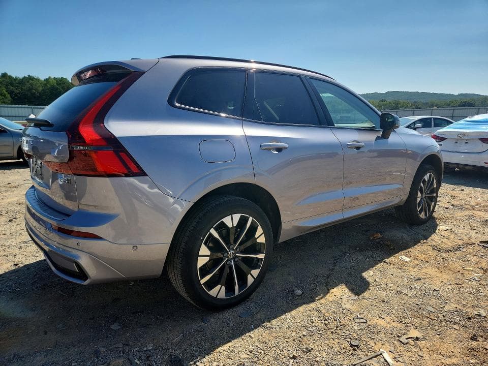 2026 VOLVO XC60 PLUS 3