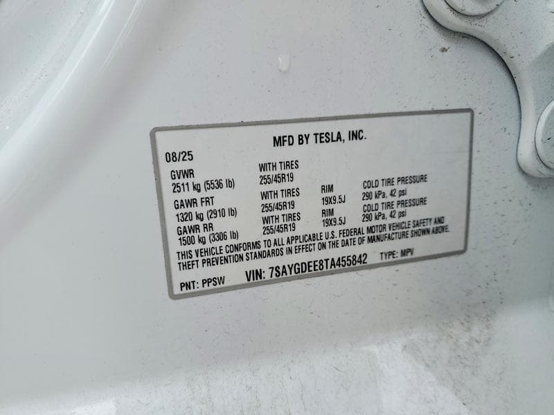 2026 TESLA MODEL Y 12