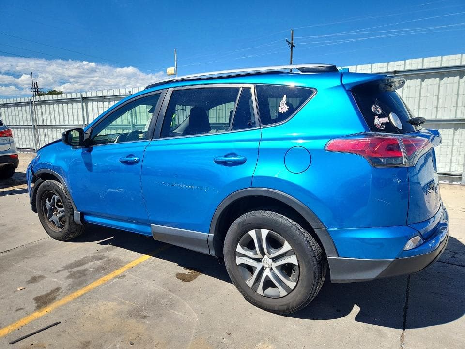 2017 TOYOTA RAV4 LE 2