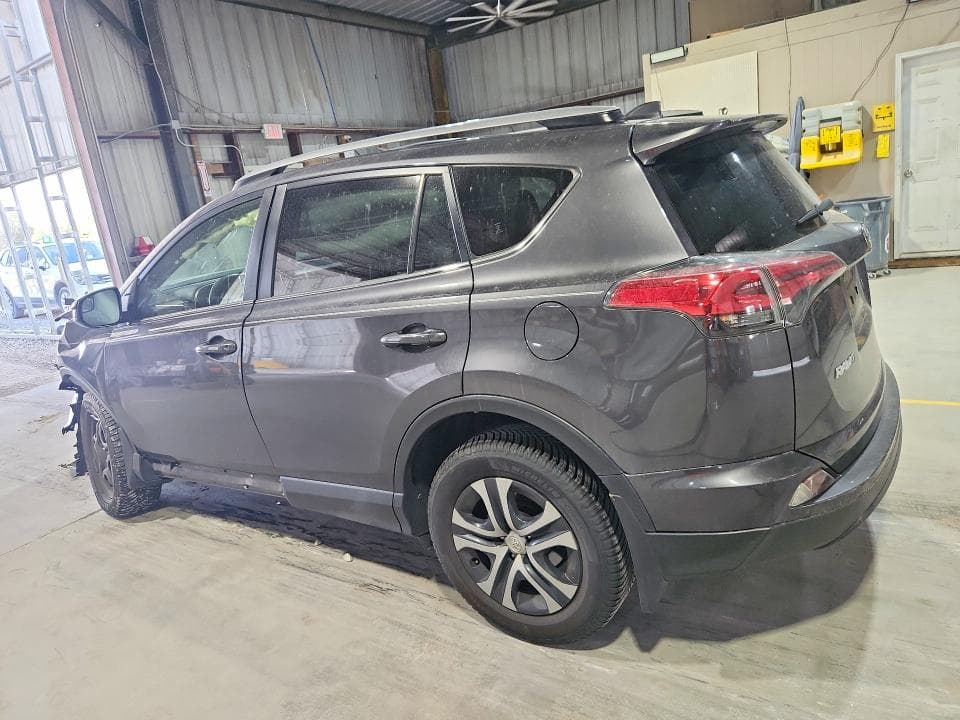 2017 TOYOTA RAV4 LE 2