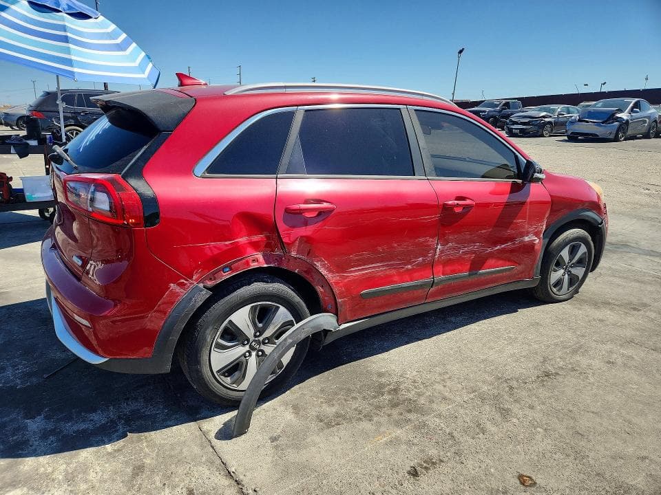 2017 KIA NIRO EX 3