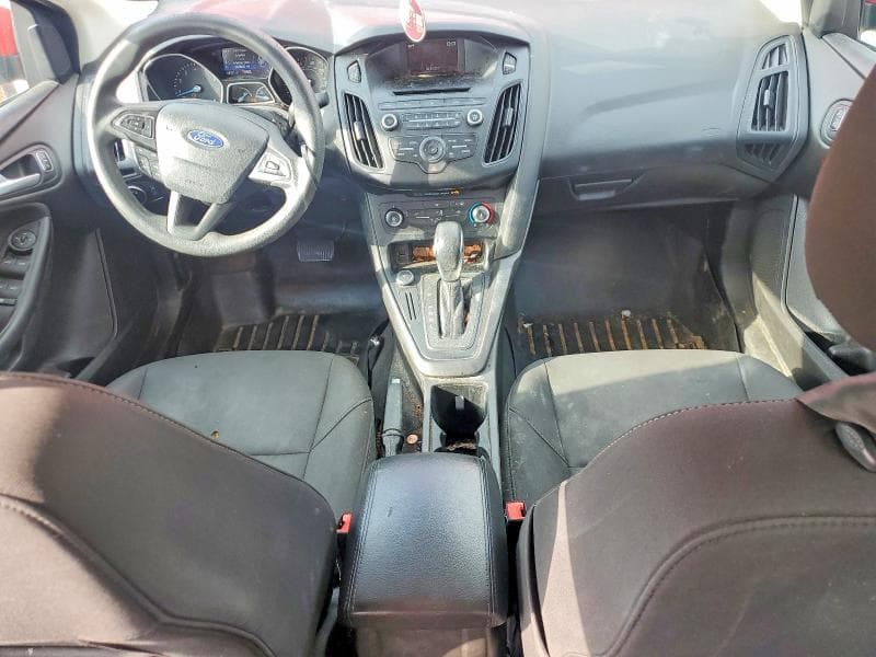 2017 FORD FOCUS SE 8