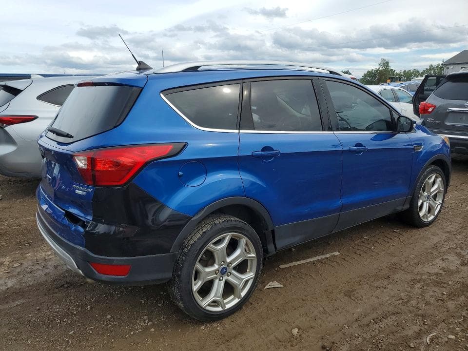 2019 FORD ESCAPE TITANIUM 3