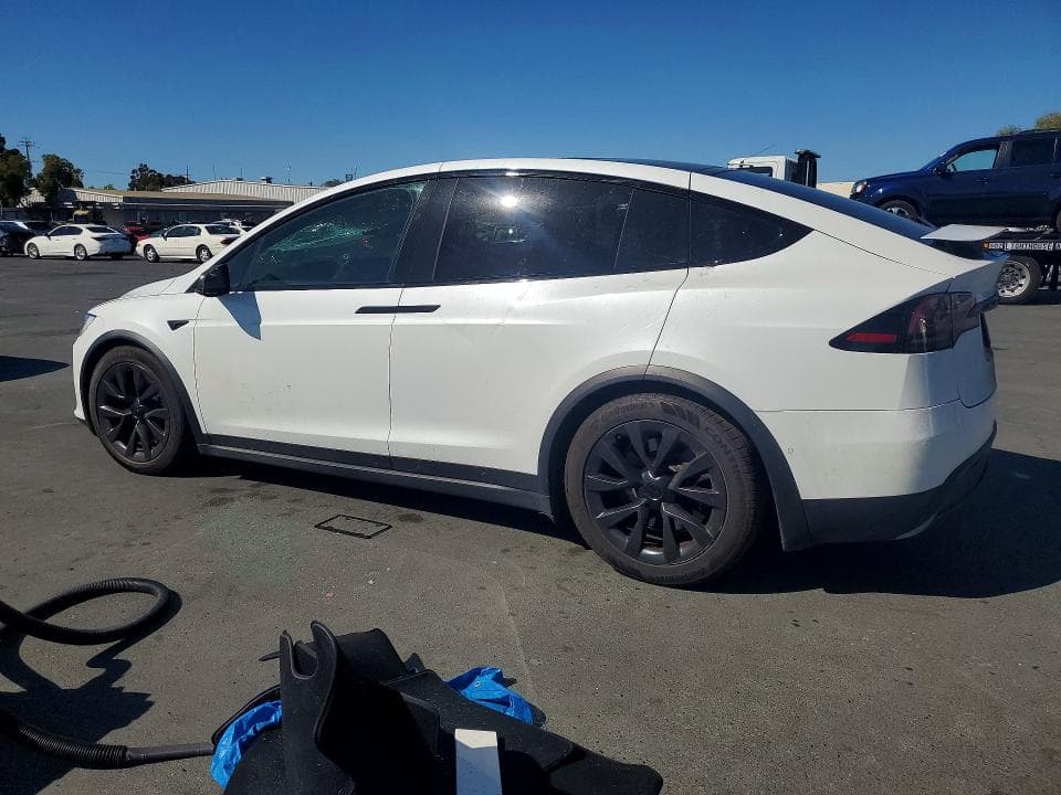 2022 TESLA MODEL X 2