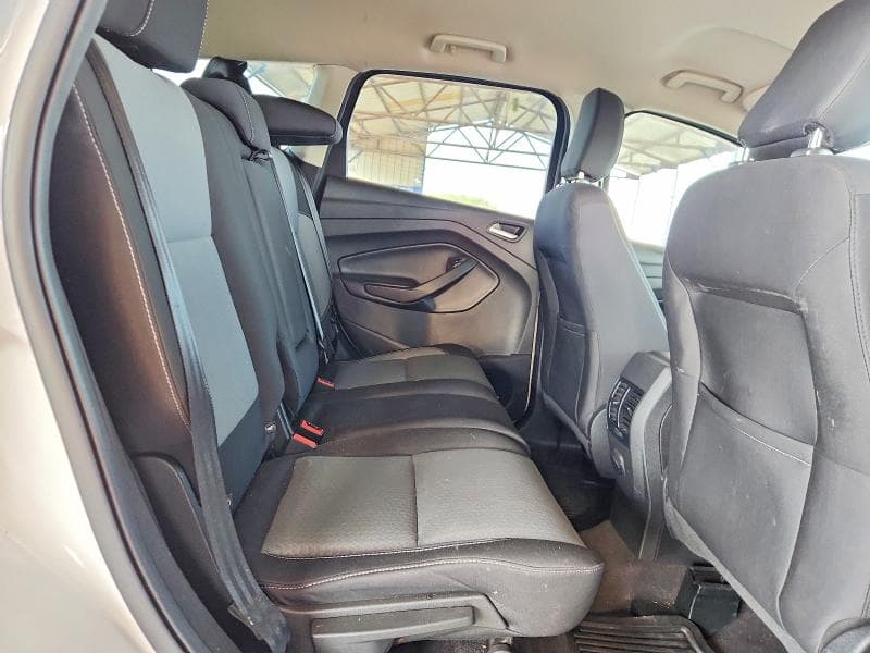 2018 FORD ESCAPE SE 10