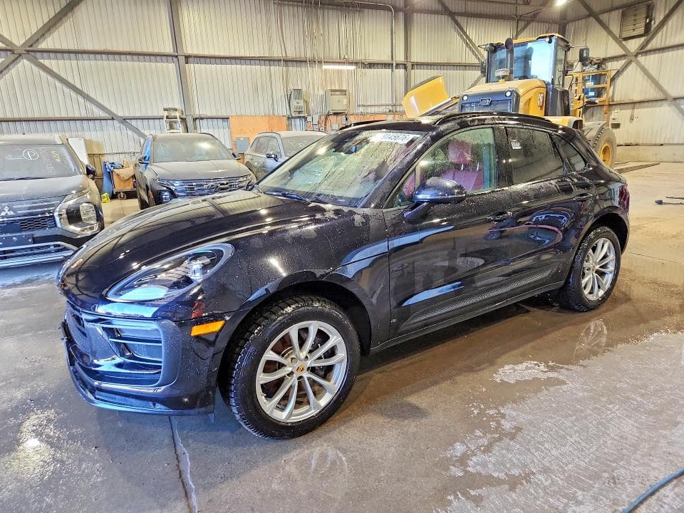 2025 PORSCHE MACAN BASE - 1
