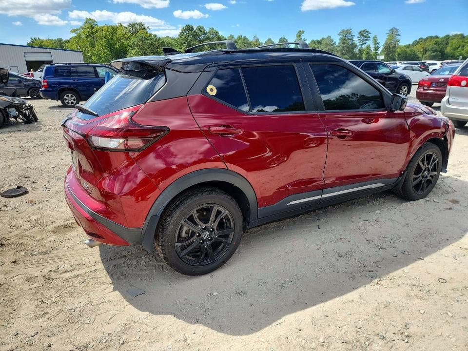 2021 NISSAN KICKS SR 3