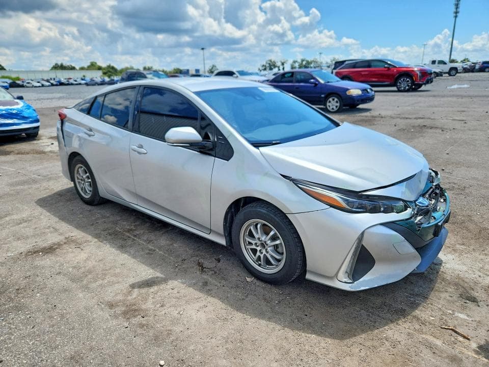 2017 TOYOTA PRIUS PRIME PREMIUM 4