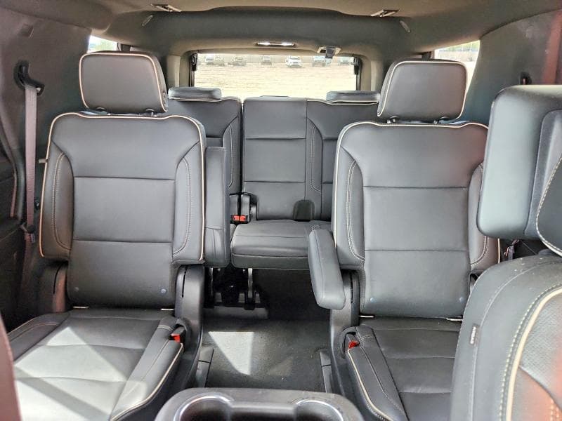 2021 GMC YUKON SLT 10
