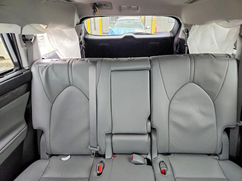 2024 TOYOTA HIGHLANDER LIMITED 10