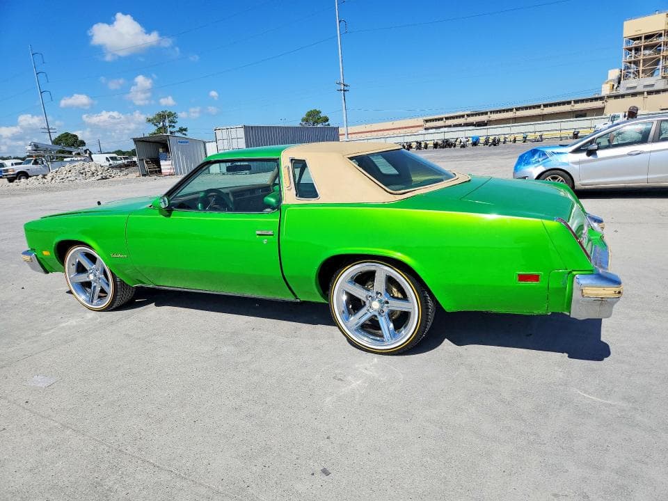 1977 OLDSMOBILE 88 2