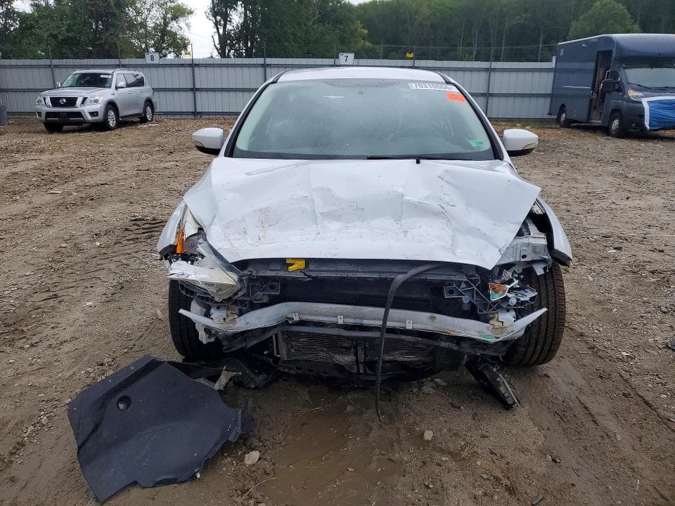 2017 FORD FOCUS SE 5