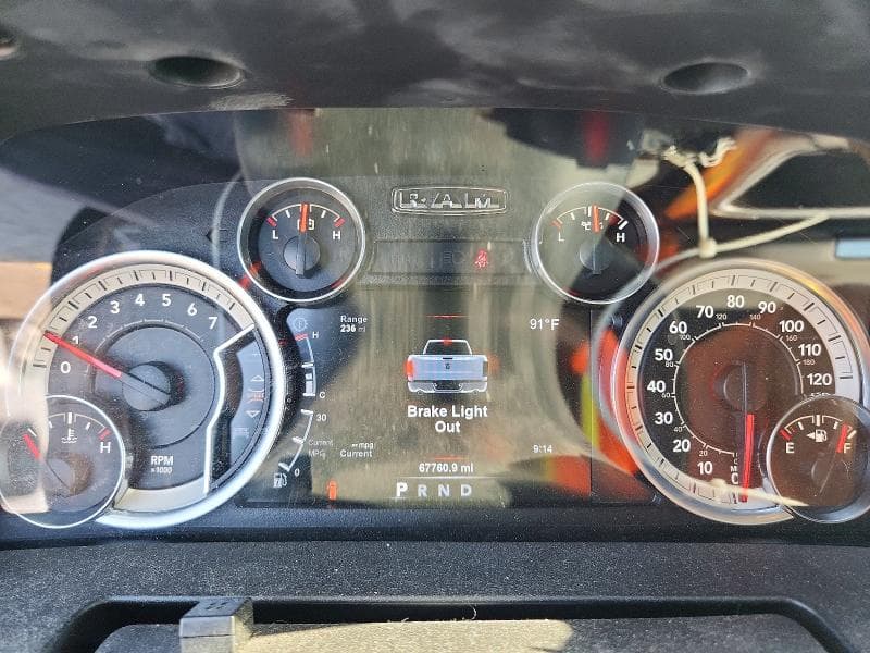 2017 RAM 1500 SLT 9