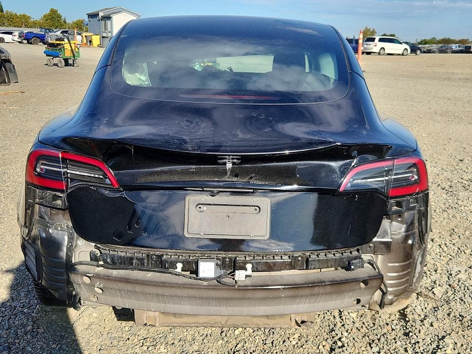 2023 TESLA MODEL 3 6