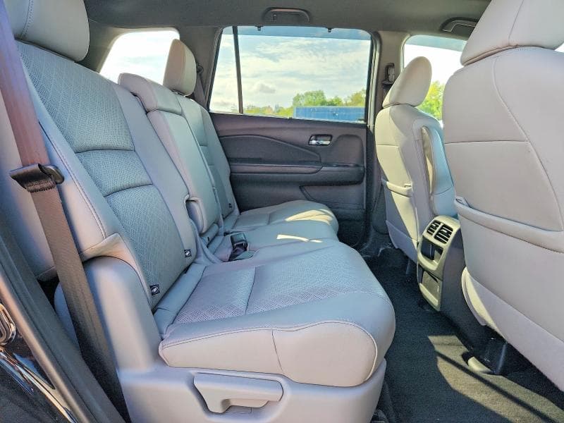 2019 HONDA PASSPORT EXL 11