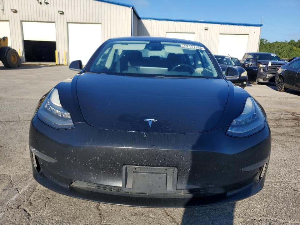 2018 TESLA MODEL 3 5