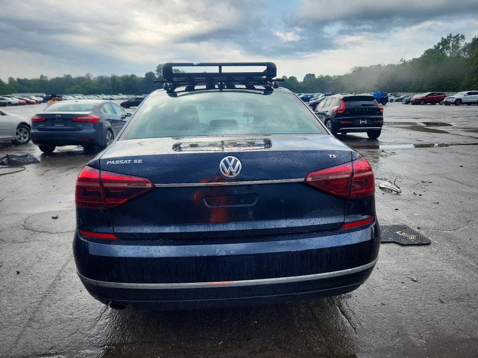 2017 VOLKSWAGEN PASSAT SE 6