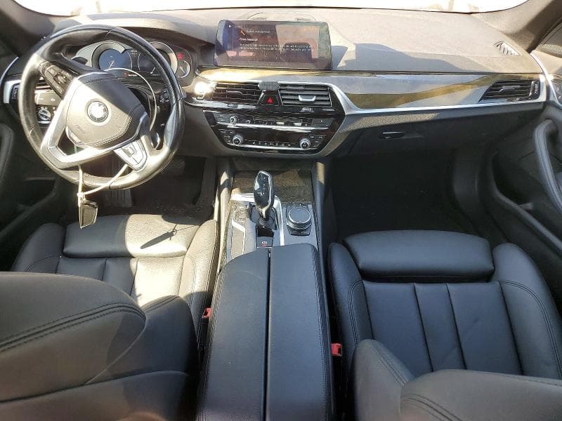 2018 BMW 530 XI 8