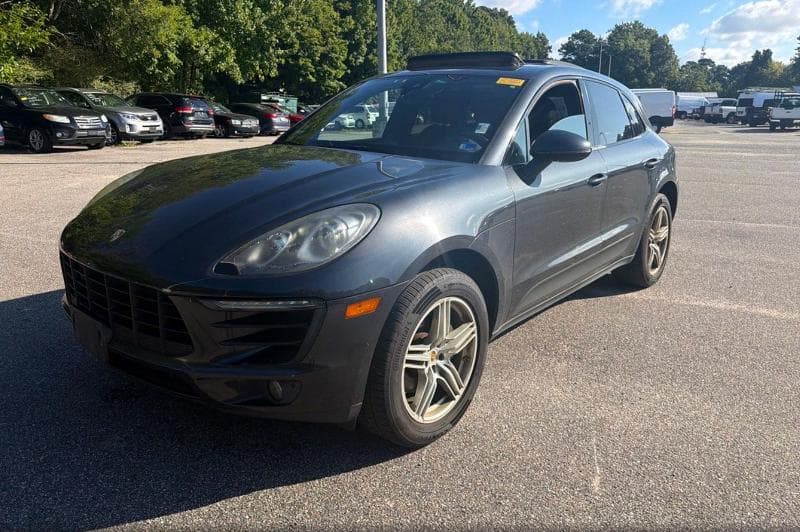 2017 PORSCHE MACAN 2