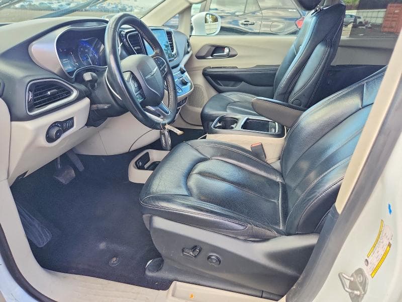 2022 CHRYSLER PACIFICA TOURING L 7