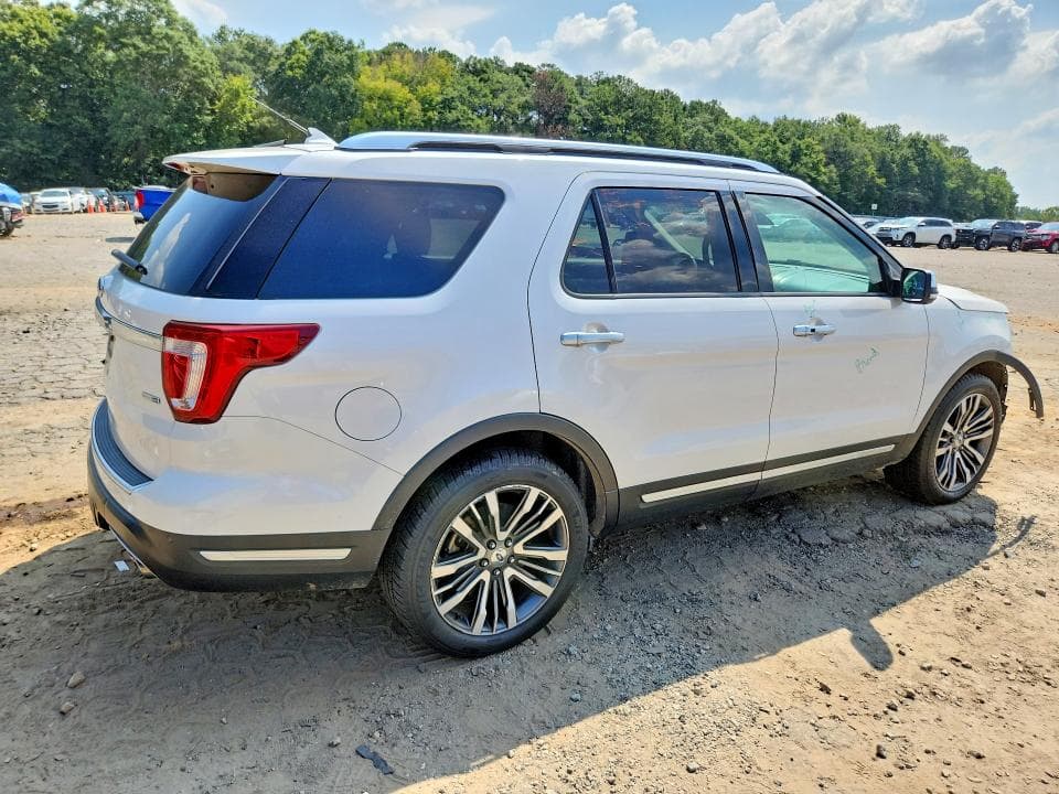 2018 FORD EXPLORER PLATINUM 3