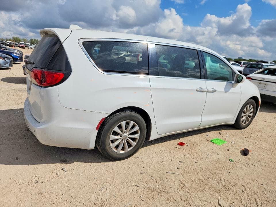 2019 CHRYSLER PACIFICA TOURING PLUS 3