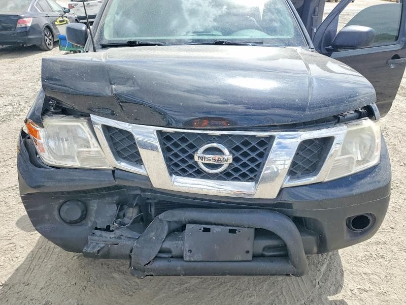 2017 NISSAN FRONTIER S 11