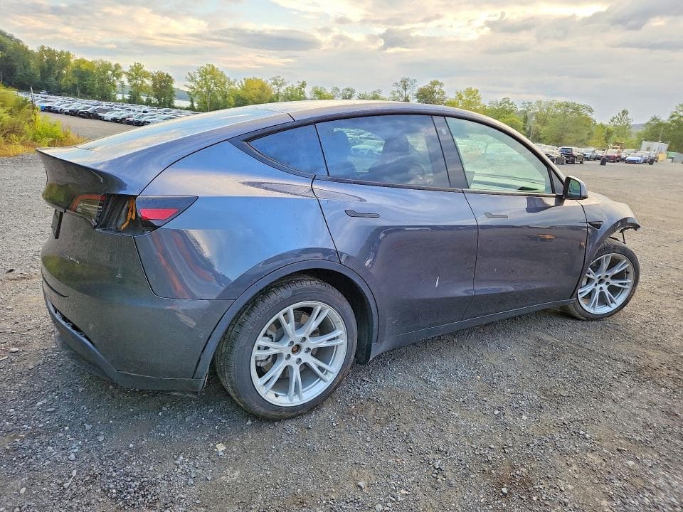 2022 TESLA MODEL Y 3