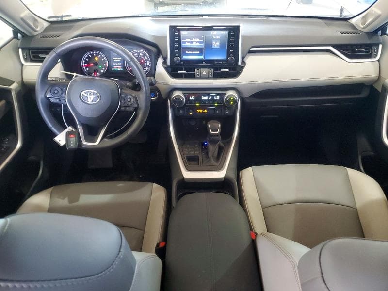 2021 TOYOTA RAV4 XLE PREMIUM 8