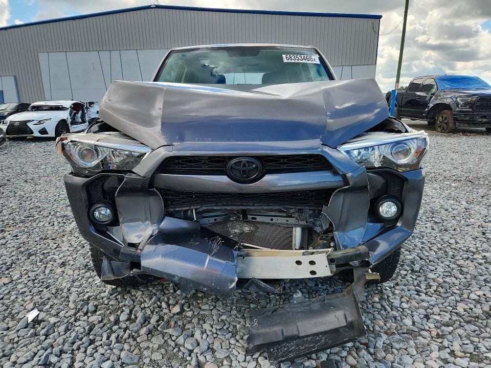 2019 TOYOTA 4RUNNER SR5 5