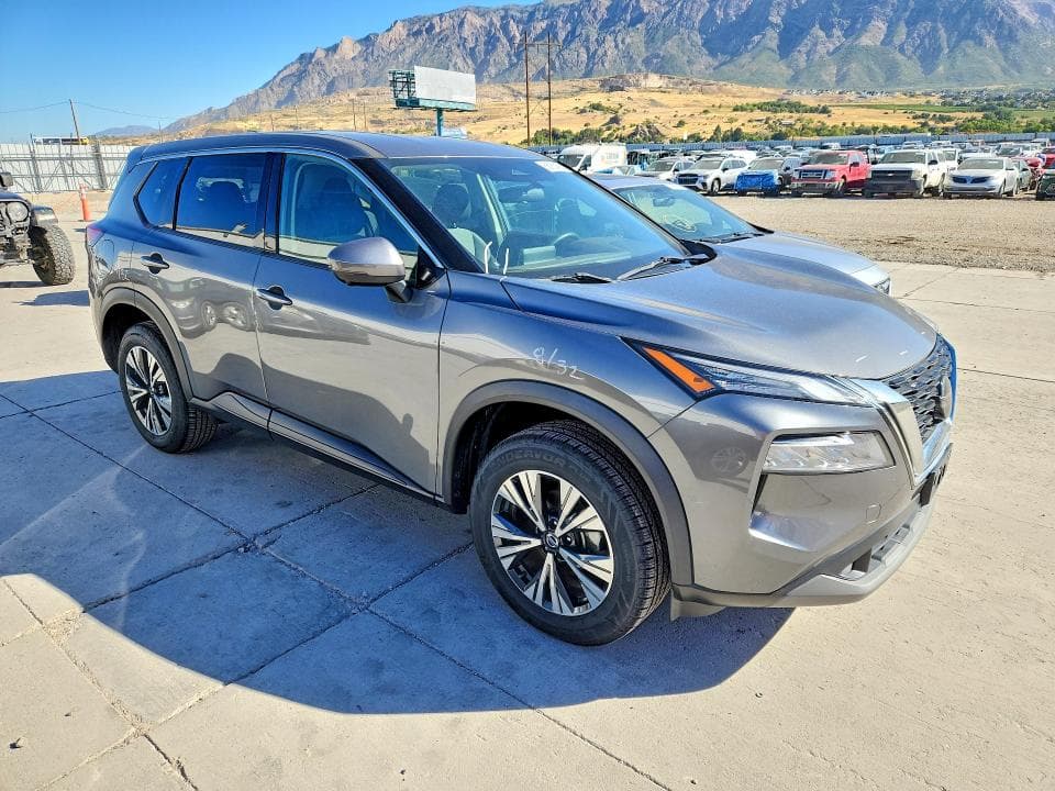 2021 NISSAN ROGUE SV 4
