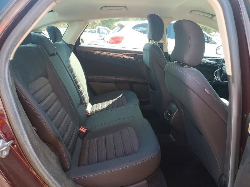 2018 FORD FUSION SE 10