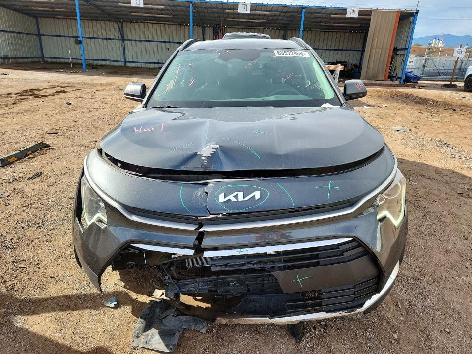 2024 KIA NIRO LX 5