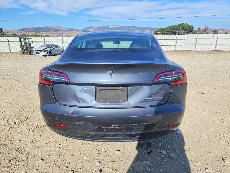 2019 TESLA MODEL 3 6
